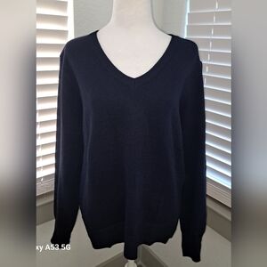 Elegant Black V-Neck Sweater for Women. Size XL.